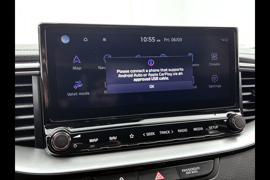 Kia Ceed Sportswagon 1.5 T-GDi 160PK Automaat DynamicPlusLine / Trekhaak / Airco-ecc./ Pdc+Camera / Stoel-Stuurverwarming / 1/2Leder / Apk 08-2027