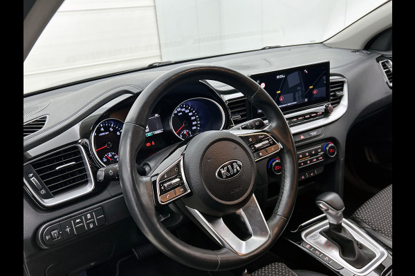 Kia Ceed Sportswagon 1.5 T-GDi 160PK Automaat DynamicPlusLine / Trekhaak / Airco-ecc./ Pdc+Camera / Stoel-Stuurverwarming / 1/2Leder / Apk 08-2027