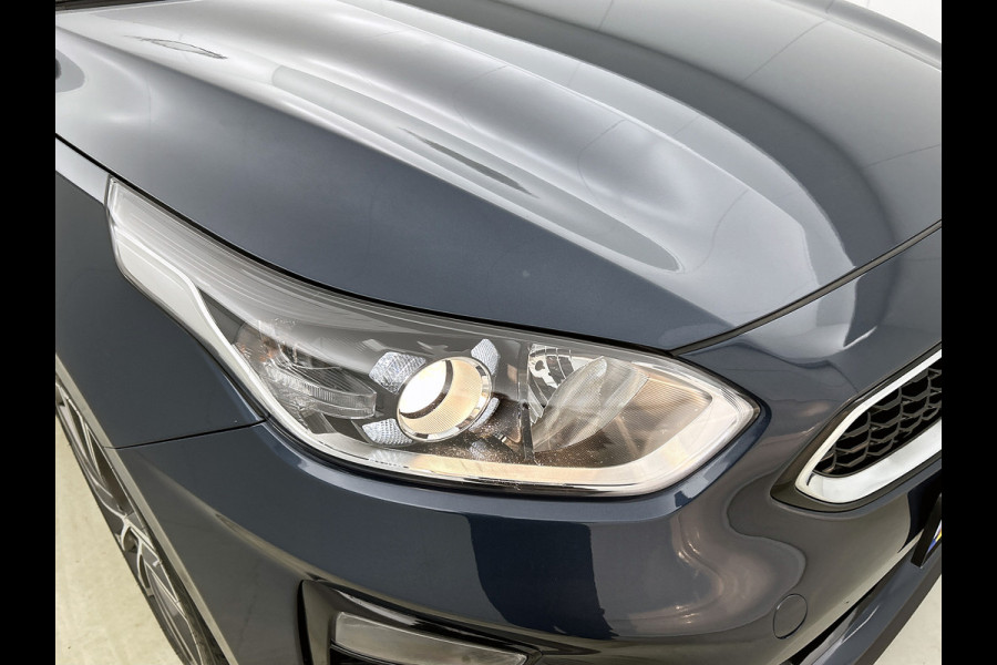 Kia Ceed Sportswagon 1.5 T-GDi 160PK Automaat DynamicPlusLine / Trekhaak / Airco-ecc./ Pdc+Camera / Stoel-Stuurverwarming / 1/2Leder / Apk 08-2027