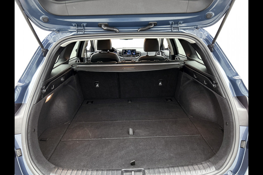 Kia Ceed Sportswagon 1.5 T-GDi 160PK Automaat DynamicPlusLine / Trekhaak / Airco-ecc./ Pdc+Camera / Stoel-Stuurverwarming / 1/2Leder / Apk 08-2027