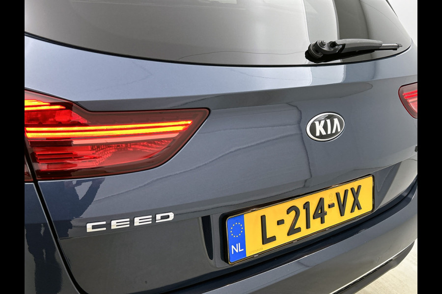 Kia Ceed Sportswagon 1.5 T-GDi 160PK Automaat DynamicPlusLine / Trekhaak / Airco-ecc./ Pdc+Camera / Stoel-Stuurverwarming / 1/2Leder / Apk 08-2027