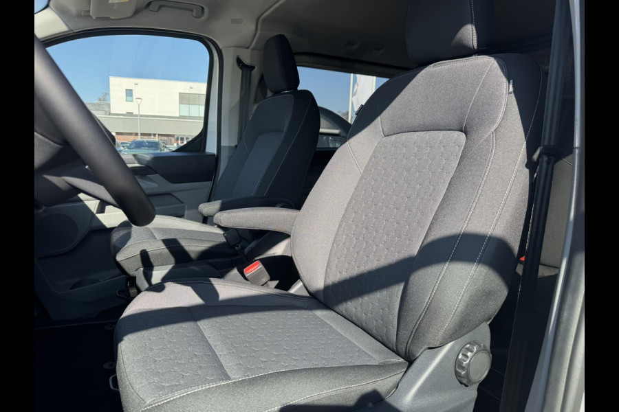 Ford Transit Custom 320 2.5 PHEV L2H1 Limited DC |SCI| Dubbele cabine | Dubbele schuifdeur | 360 graden camera | Adaptieve cruise control | 8-weg verstelbare en verwarmbare passagiersstoel | Inklapbare trekhaak | 17 inch velgen | AGM accu | Reservewiel | 12V aanlsuitpunt