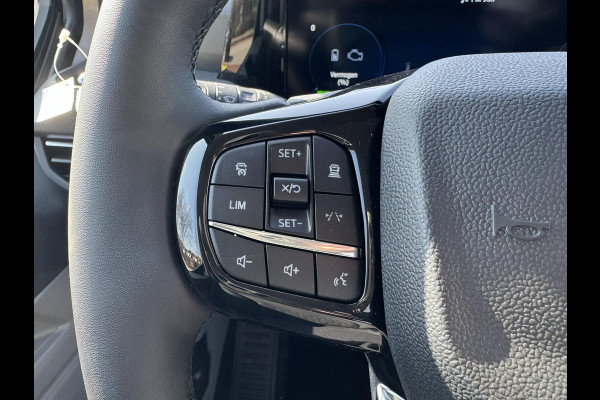 Ford Transit Custom 320 2.5 PHEV L2H1 Limited DC |SCI| Dubbele cabine | Dubbele schuifdeur | 360 graden camera | Adaptieve cruise control | 8-weg verstelbare en verwarmbare passagiersstoel | Inklapbare trekhaak | 17 inch velgen | AGM accu | Reservewiel | 12V aanlsuitpunt
