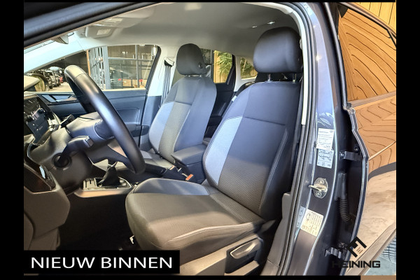 Volkswagen Taigo 1.0 TSI Life. Navi. Apple Carplay. Clima. Hollandse auto met NAP 50000 km