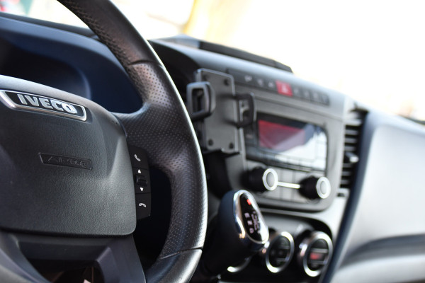 Iveco Daily 35S16V 2.3 352 H3 L PB Edition Camera, Cruise, 3500kg Trekhaak, Automaat, 155pk, Clima, Uniek!