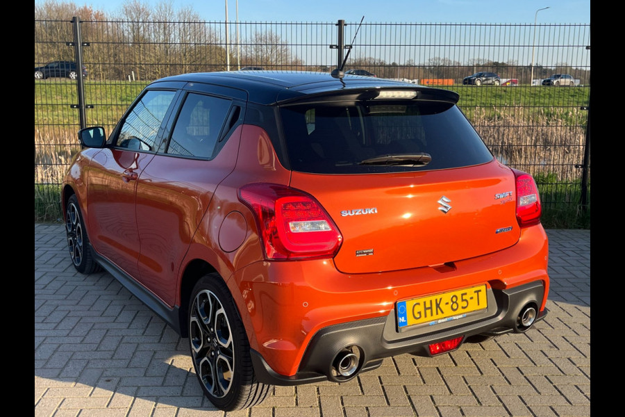 Suzuki Swift 1.4 Sport Smart Hybrid | Camera | KeyLess | CarPlay | 8000KM |