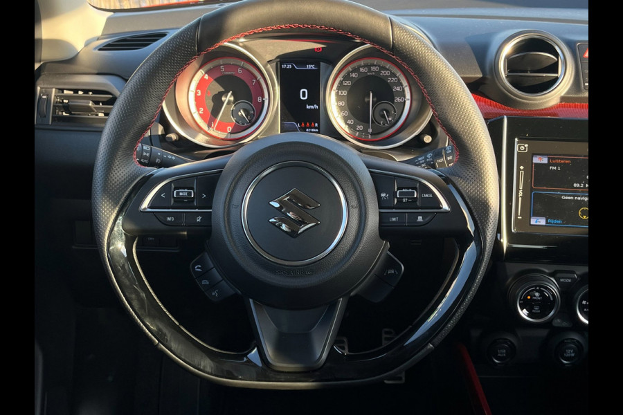 Suzuki Swift 1.4 Sport Smart Hybrid | Camera | KeyLess | CarPlay | 8000KM |