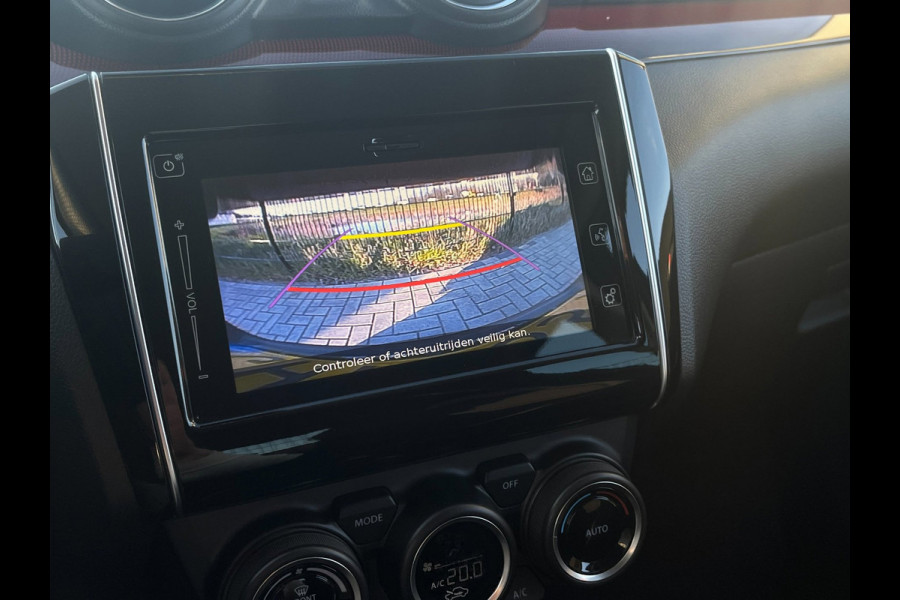 Suzuki Swift 1.4 Sport Smart Hybrid | Camera | KeyLess | CarPlay | 8000KM |