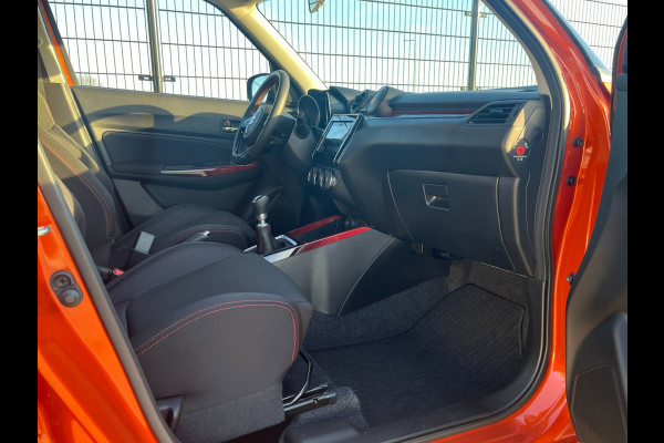 Suzuki Swift 1.4 Sport Smart Hybrid | Camera | KeyLess | CarPlay | 8000KM |