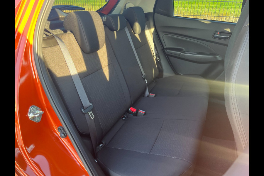 Suzuki Swift 1.4 Sport Smart Hybrid | Camera | KeyLess | CarPlay | 8000KM |