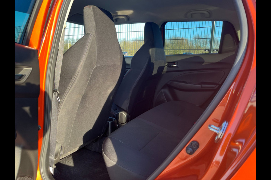 Suzuki Swift 1.4 Sport Smart Hybrid | Camera | KeyLess | CarPlay | 8000KM |