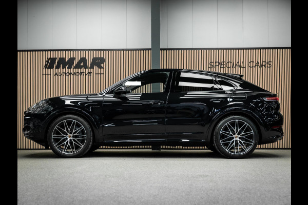 Porsche Cayenne Coupé 3.0 E-Hybrid Black Edition | Sportuitlaat | Stoelverwarming en verkoeling | Sport Chrono |