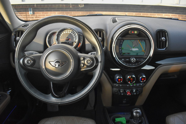 MINI Countryman 1.5 One Chili | Leder | Navi | Keyless | Carplay | Stoelverwarming |