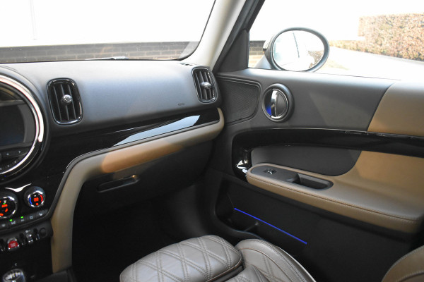 MINI Countryman 1.5 One Chili | Leder | Navi | Keyless | Carplay | Stoelverwarming |