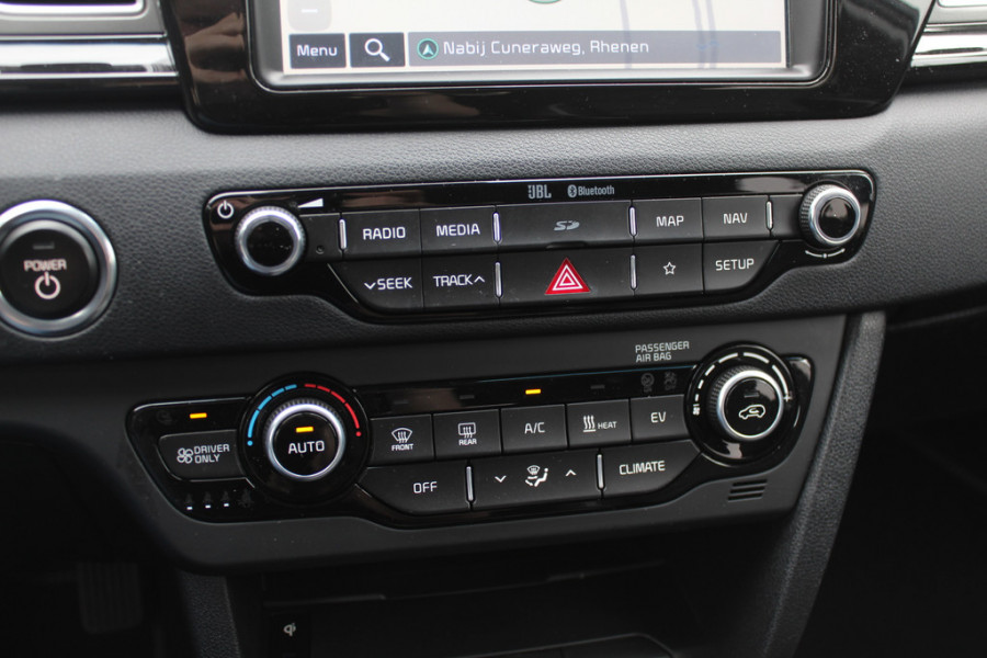 Kia e-Niro ExecutiveLine 64 kWh / SoH 91% / Warmtepomp / Trekhaak / Camera / Leder / Keyless / Stoelventilatie / Navigatie / Dodehoek / DAB / Cruise Control