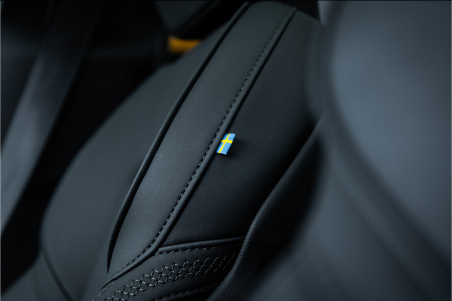 Volvo XC90 2.0 T8 Plug-in hybrid AWD Ultra Dark - Panorama | Luchtvering | H&K | Memory | 360 Camera