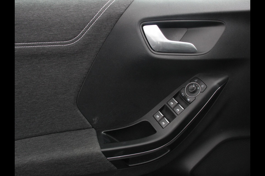 Ford Puma 1.0 EcoBoost Automaat Titanium | Climate control | LED | Verwarmde voorstoelen | Parkeersensor achter | Cruise control | Stuurverwarming | Navigatie | Lane assist | Apple Carplay / Android auto