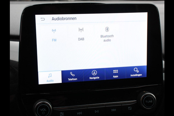 Ford Puma 1.0 EcoBoost Automaat Titanium | Climate control | LED | Verwarmde voorstoelen | Parkeersensor achter | Cruise control | Stuurverwarming | Navigatie | Lane assist | Apple Carplay / Android auto