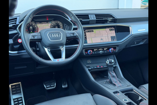 Audi Q3 Sportback 45 TFSI quattro S Edition Pano/Leer/Keyless/Matrix