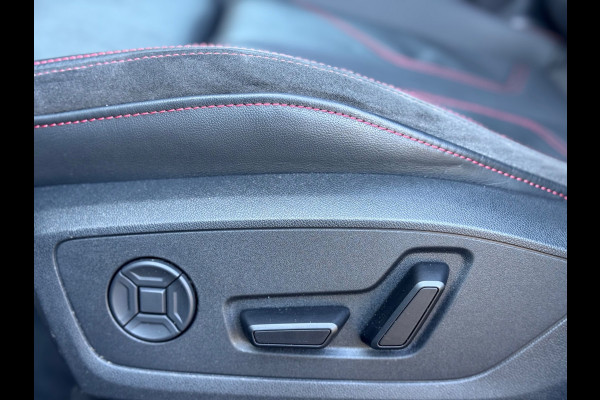 Audi Q3 Sportback 45 TFSI quattro S Edition Pano/Leer/Keyless/Matrix