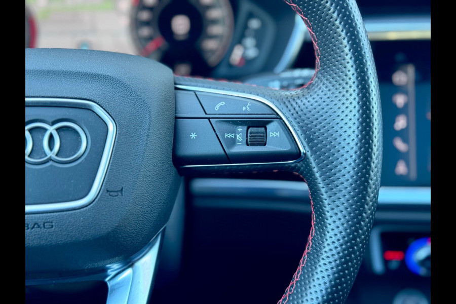 Audi Q3 Sportback 45 TFSI quattro S Edition Pano/Leer/Keyless/Matrix