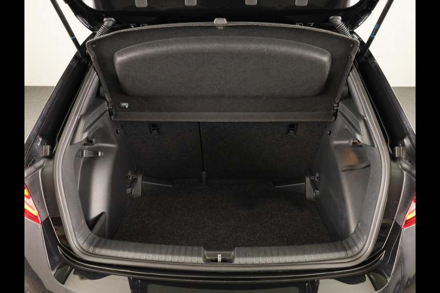 Škoda Fabia 1.0 TSI Monte Carlo 95 pk | Verlengde garantie | Navigatie via App | Parkeersensoren | Achteruitrijcamera | Stoelverwarming |