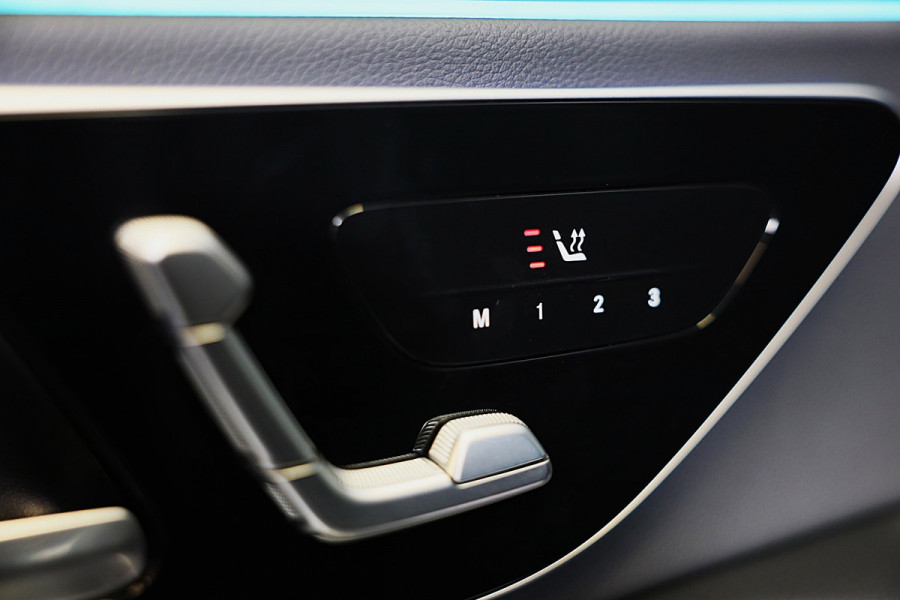 Mercedes-Benz E-Klasse 400 e 4MATIC AMG 53 Look / Hyperscreen / Burmester 4D / Head Up / 360 Camera / Luchtvering / Pano / 21 Inch