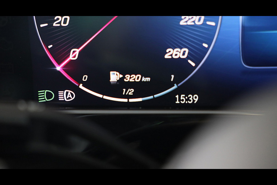 Mercedes-Benz E-Klasse 400 e 4MATIC AMG 53 Look / Hyperscreen / Burmester 4D / Head Up / 360 Camera / Luchtvering / Pano / 21 Inch