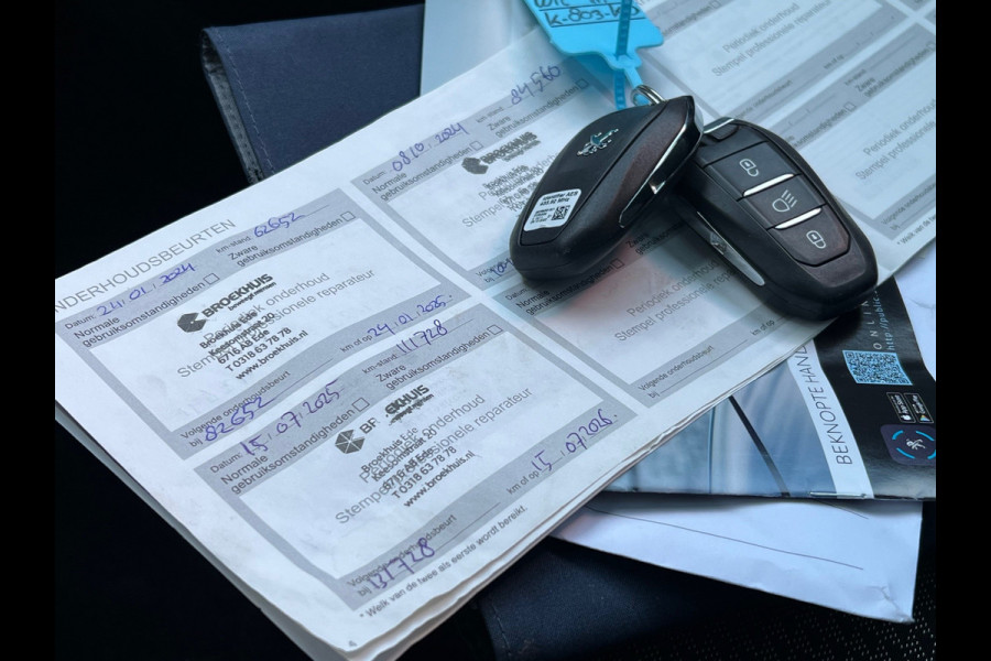 Peugeot 2008 BWJ 2021 | 1.2T 131PK GT | PANO DAK | CLIMA | NAVI | LEDER/STOF | CAMERA A | PDC | CARPLAY |