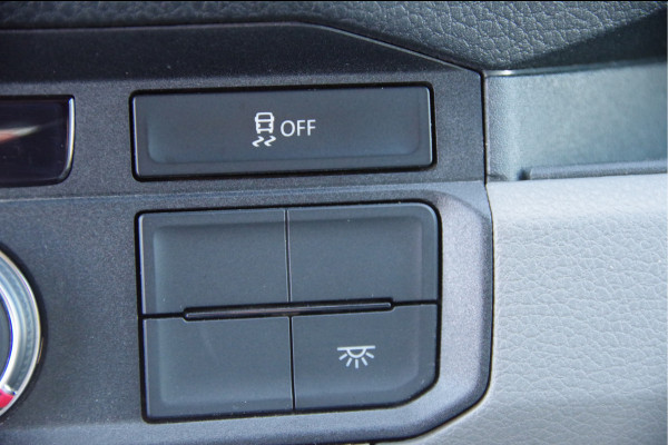 Volkswagen Crafter 35 2.0 TDI L3H2 177PK AUT. 2X ERGO ACTIVE GEVEERDE STOEL, LEDER, CAMERA, CRUISE, VOORRUIT VERWARMING, APPLE CARPLAY, ANDROID AUT