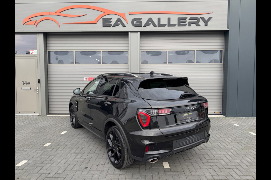 Lynk & Co 01 1.5 bomvol Black Edition 261PK 360°Camera Zwarte hemel