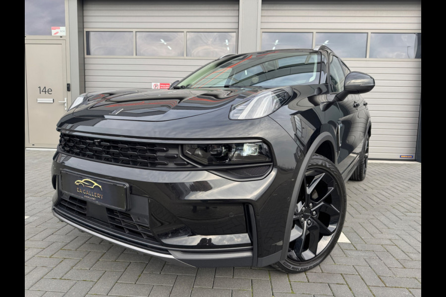 Lynk & Co 01 1.5 bomvol Black Edition 261PK 360°Camera Zwarte hemel