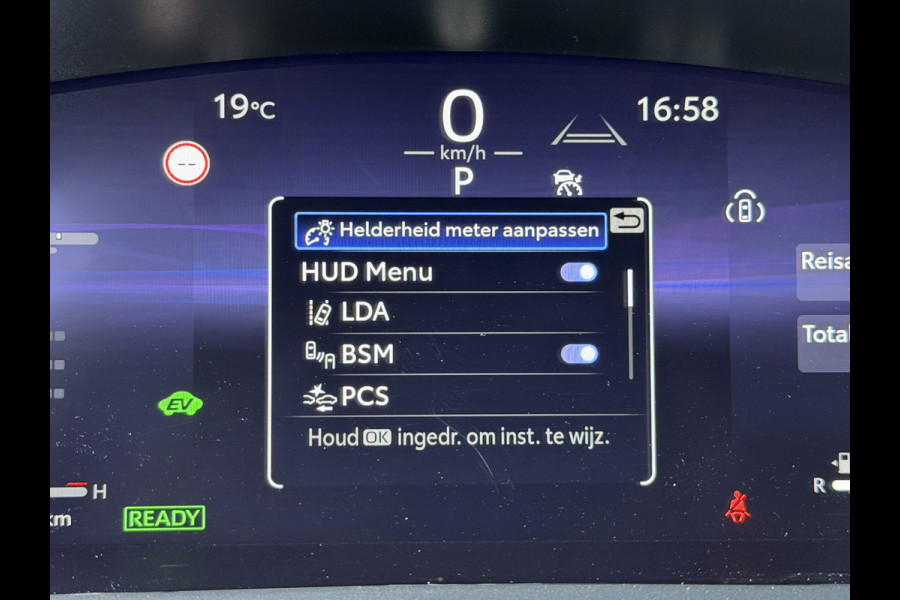 Toyota Yaris Cross 1.5 Hybrid 130 Executive / Bi tone | BSM | Head-up display | PDC V+A | Rijklaar!!