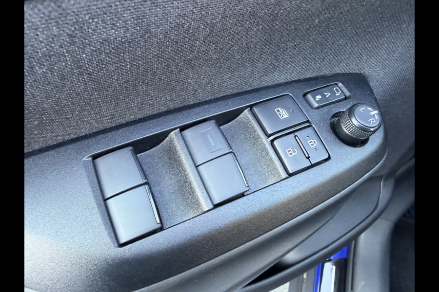 Toyota Yaris Cross 1.5 Hybrid 130 Executive / Bi tone | BSM | Head-up display | PDC V+A | Rijklaar!!