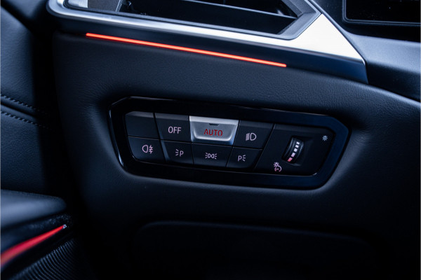 BMW 3 Serie Touring M3 xDrive Competition ** M Drivers ** Ceramic ** Carbon ** NP184K Laser ** Live dashboard **NL AUTO**