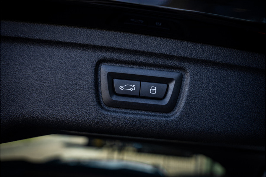 BMW 3 Serie Touring M3 xDrive Competition ** M Drivers ** Ceramic ** Carbon ** NP184K Laser ** Live dashboard **NL AUTO**