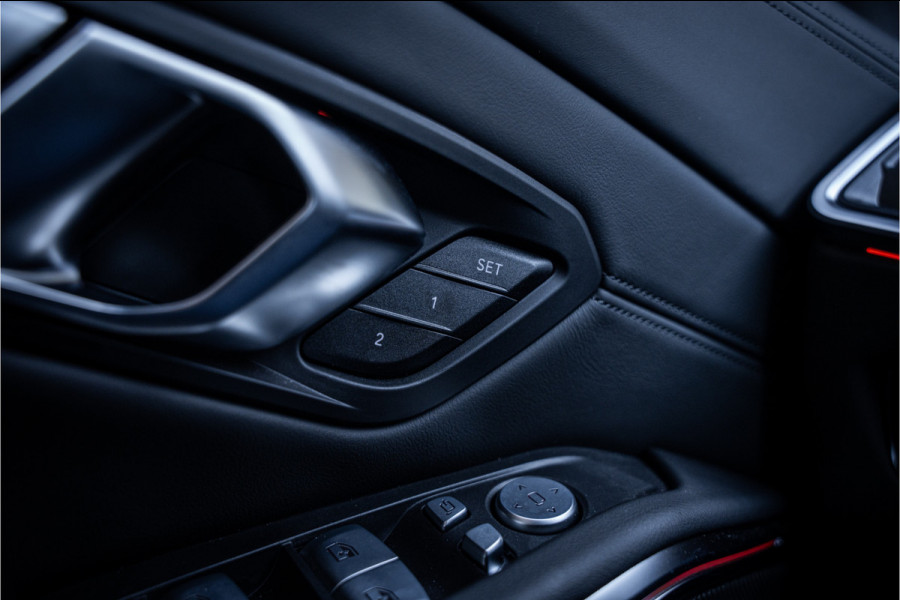 BMW 3 Serie Touring M3 xDrive Competition ** M Drivers ** Ceramic ** Carbon ** NP184K Laser ** Live dashboard **NL AUTO**