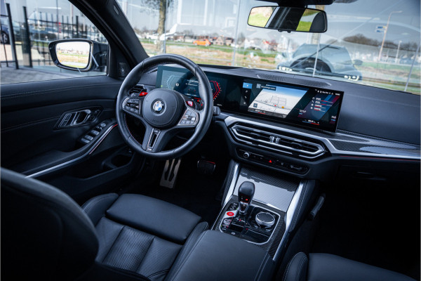 BMW 3 Serie Touring M3 xDrive Competition ** M Drivers ** Ceramic ** Carbon ** NP184K Laser ** Live dashboard **NL AUTO**