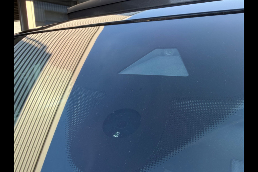 Audi Q2 35 TFSI S-Line Edition Dsg Automaat 150 Pk / Navi / Climate / Camera / Panoramadak /Side assist / 18".