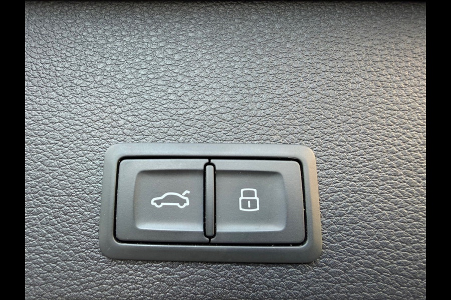 Audi Q2 35 TFSI S-Line Edition Dsg Automaat 150 Pk / Navi / Climate / Camera / Panoramadak /Side assist / 18".