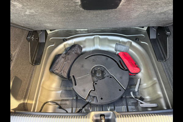 Audi Q2 35 TFSI S-Line Edition Dsg Automaat 150 Pk / Navi / Climate / Camera / Panoramadak /Side assist / 18".