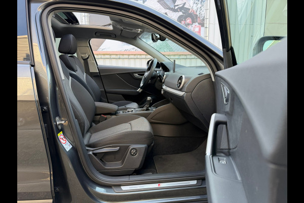 Audi Q2 35 TFSI S-Line Edition Dsg Automaat 150 Pk / Navi / Climate / Camera / Panoramadak /Side assist / 18".