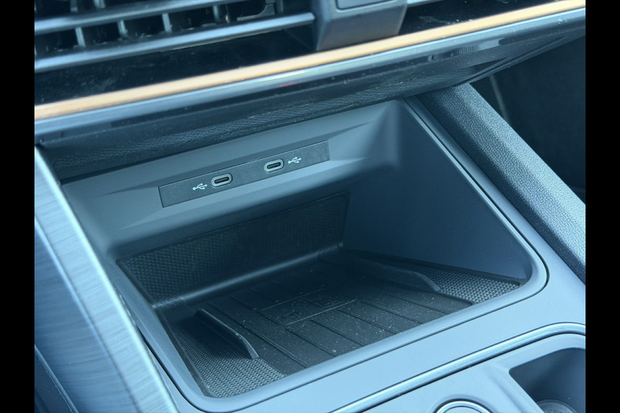 CUPRA Leon Sportstourer 1.4 e-Hybrid VZ Copper Edition Pano 19''