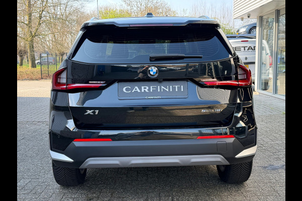BMW X1 SDrive18i / Navi / Widescreen / Cruise / Climate / Camera / Side assist / Stoelmassage / 18".