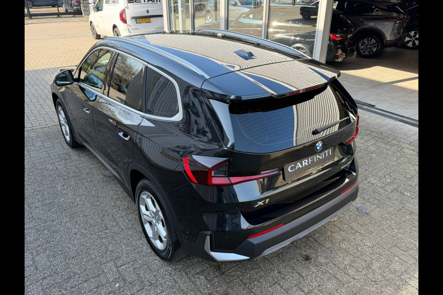BMW X1 SDrive18i / Navi / Widescreen / Cruise / Climate / Camera / Side assist / Stoelmassage / 18".