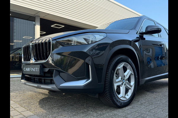 BMW X1 SDrive18i / Navi / Widescreen / Cruise / Climate / Camera / Side assist / Stoelmassage / 18".