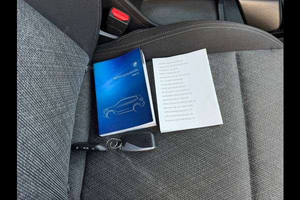 BMW X1 SDrive18i / Navi / Widescreen / Cruise / Climate / Camera / Side assist / Stoelmassage / 18".