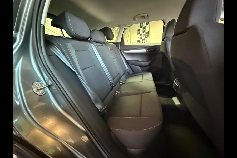 Škoda Karoq !!! Paas Actie € 24.999,- !!! 1.5 TSI ACT Sportline Business Automaat, Camera, Elektrische Achterklep