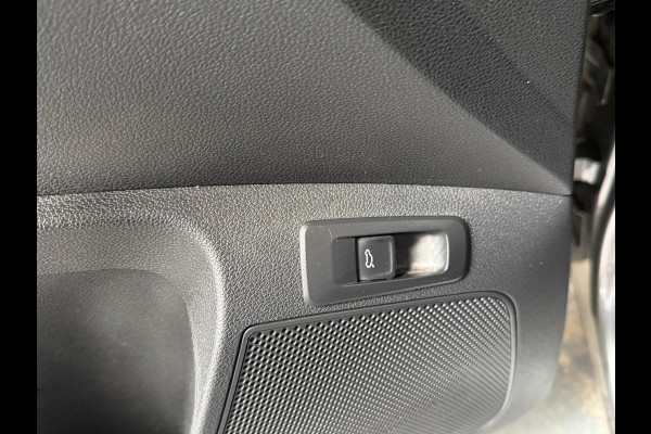 Škoda Karoq !!! Paas Actie € 24.999,- !!! 1.5 TSI ACT Sportline Business Automaat, Camera, Elektrische Achterklep