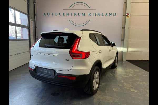 Volvo XC40 Momentum Core Automaat, Carplay, Camera